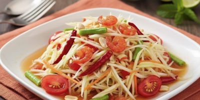 4. Somtam - Papaijasalaatti (M, L, Pä) _ ส้มตำ